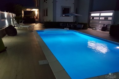villa con piscina